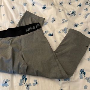 Nike Pro leggings